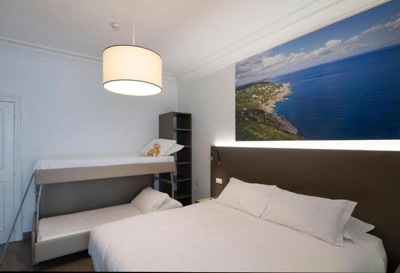 Camera Quadrupla Superiore, Delle Palme