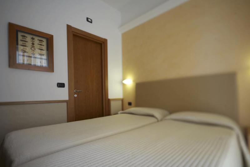 اتاق استاندارد, Florida Lerici