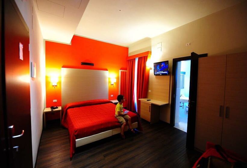 חדר סופריור לשלושה, Gabbiano