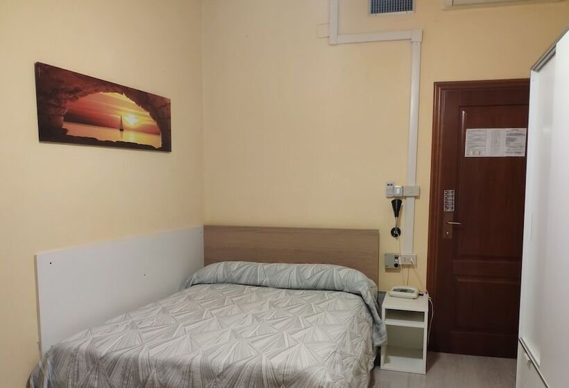 اتاق استاندارد چهار تخته, Giappone Inn Parking