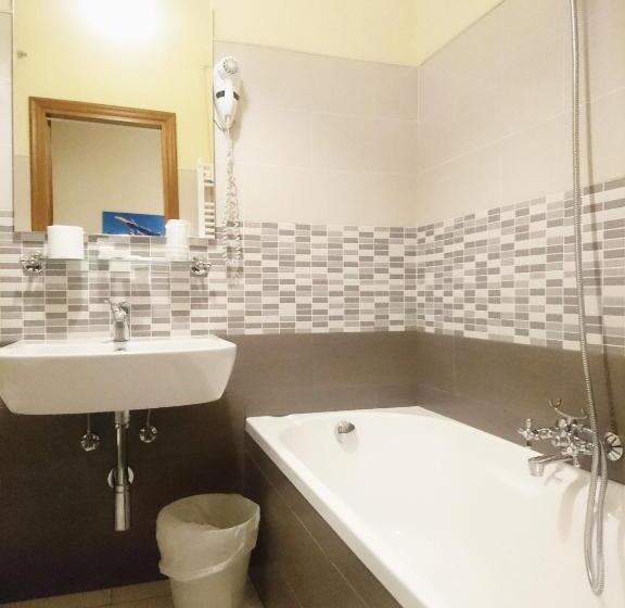 اتاق استاندارد, Giappone Inn Parking