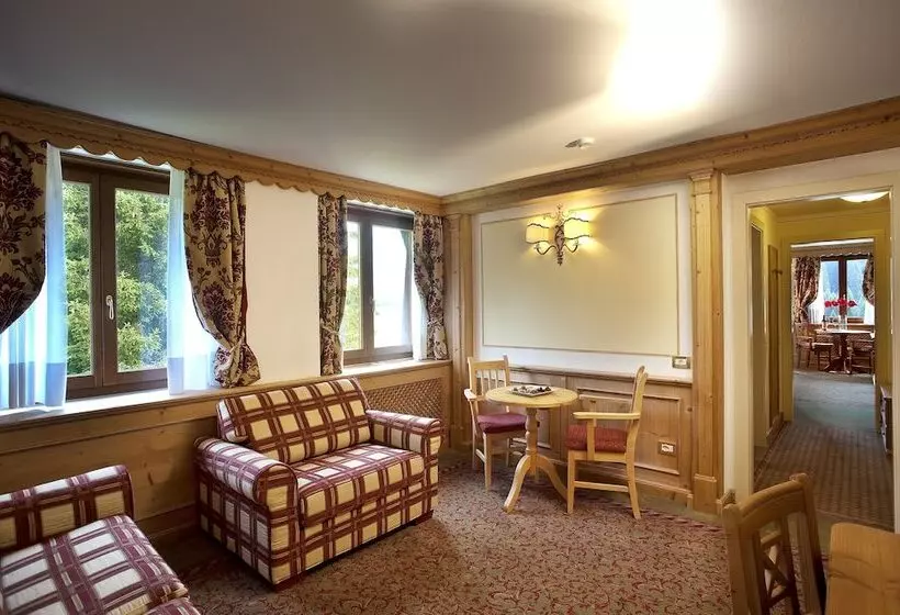 ジュニアスイート, Th Madonna Di Campiglio | Golf