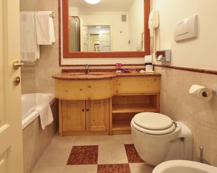 패밀리 룸, Th Madonna Di Campiglio | Golf