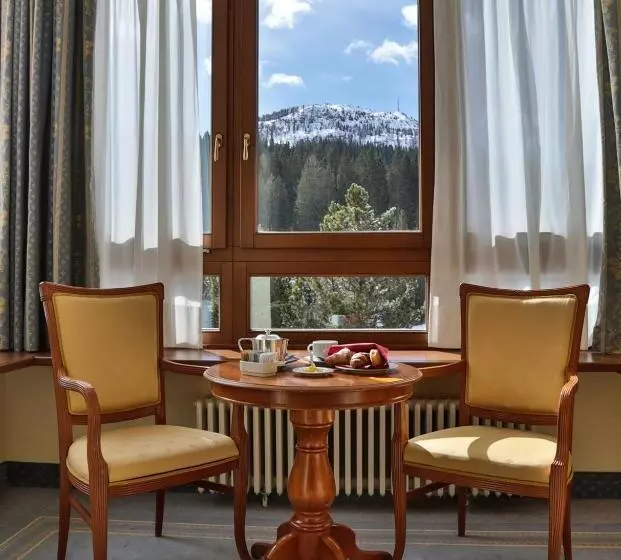 ジュニアスイート, Th Madonna Di Campiglio | Golf