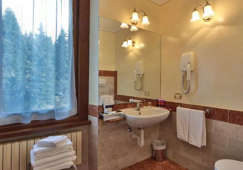 スタンダードシングルルーム, Th Madonna Di Campiglio | Golf