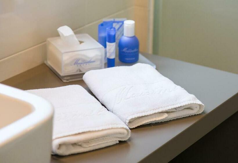 デラックスルーム, Maximilian