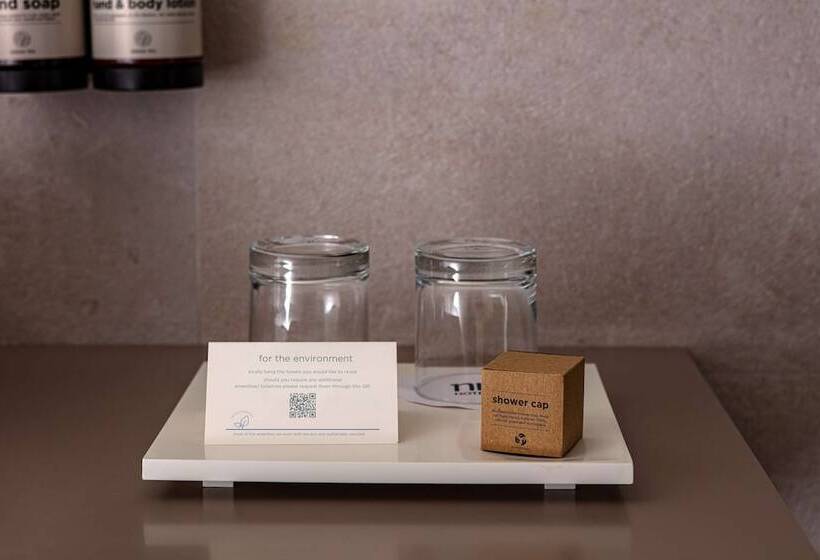 Standart Tek Kişilik Oda, NH Genova Centro