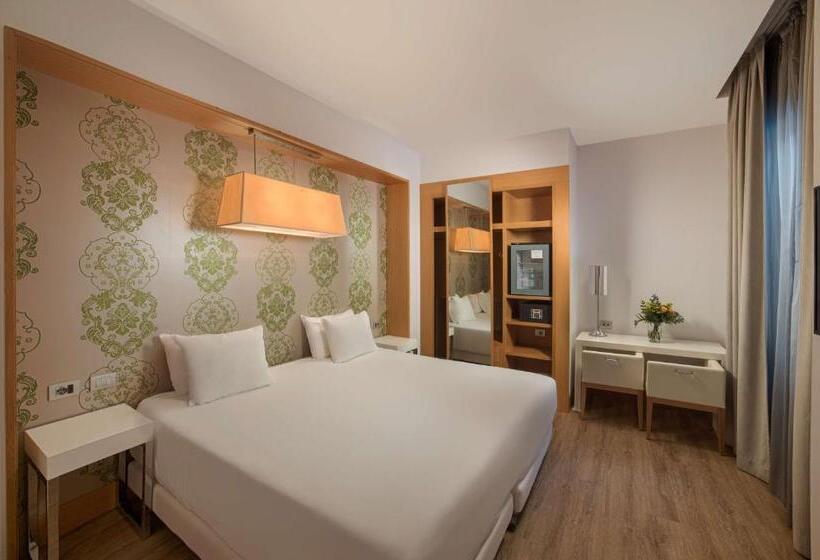 Standart Oda, NH Genova Centro