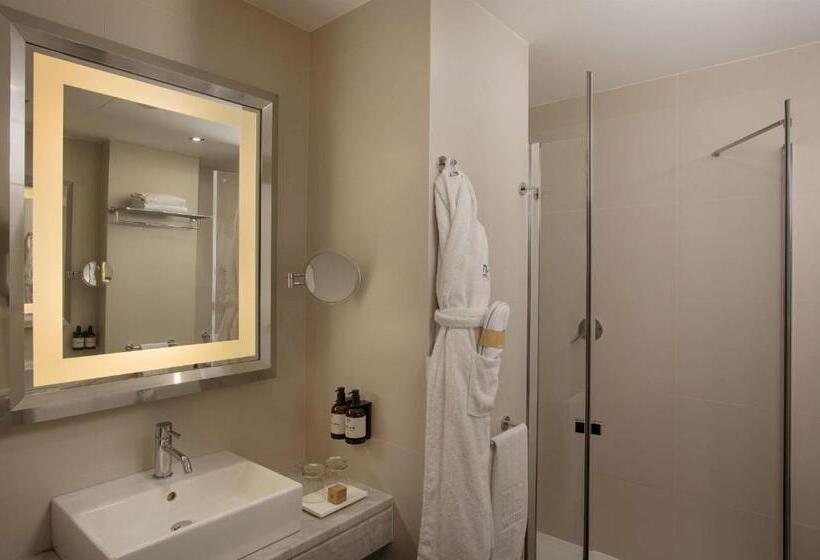 Bağlantılı Standart Oda, NH Genova Centro