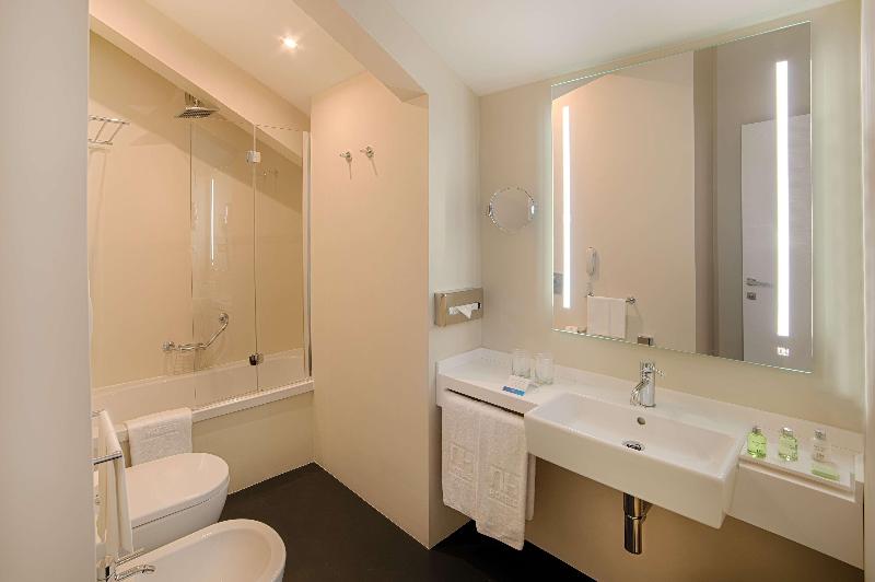 Junior Suite, NH Genova Centro