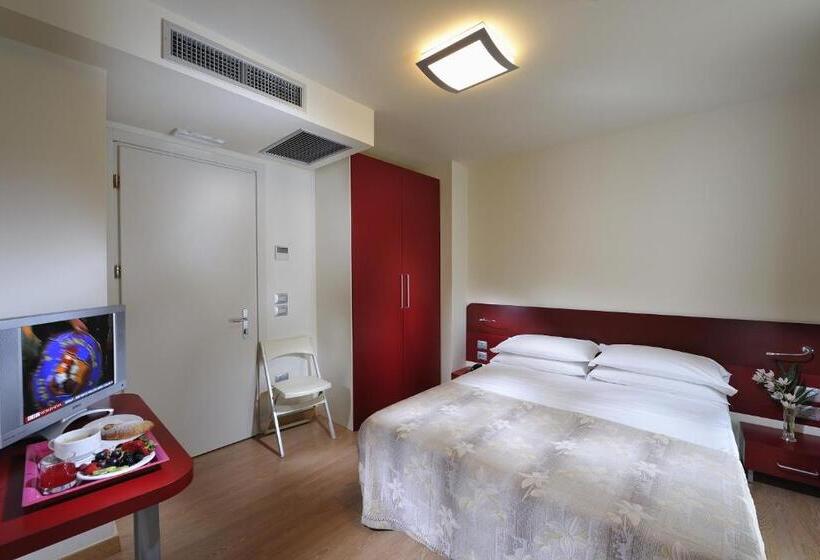 Номер Стандарт, Pasha