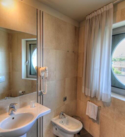 Семейный Номер, Pasha