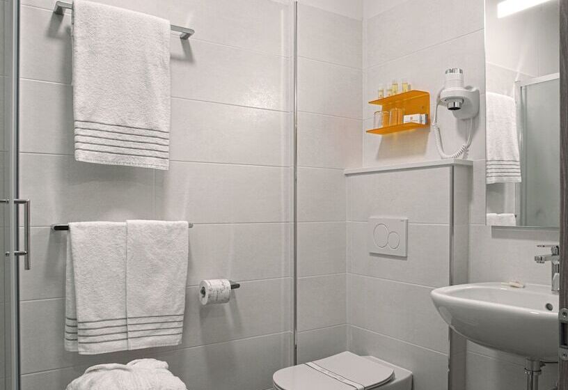 اتاق استاندارد, Raffaello