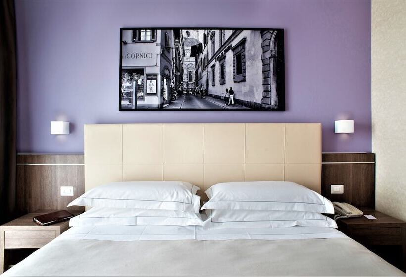 اتاق استاندارد سه نفره, Raffaello