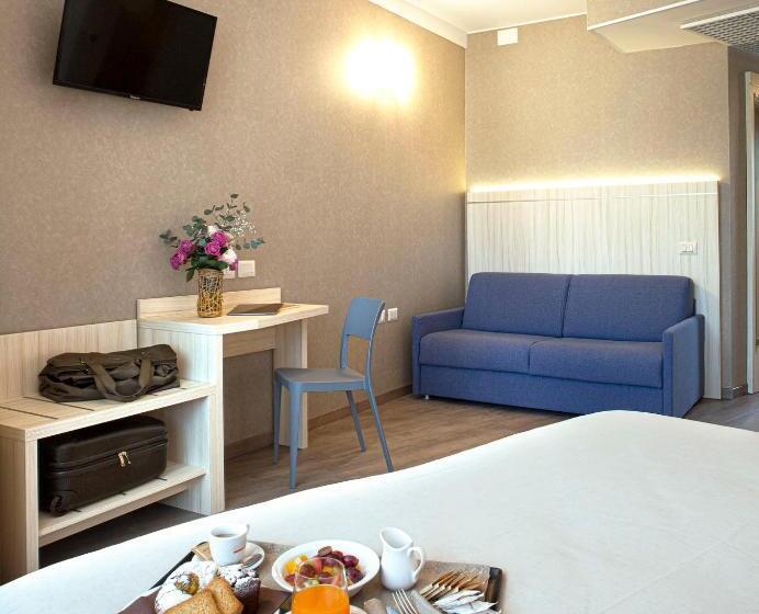 اتاق استاندارد سه نفره, Raffaello