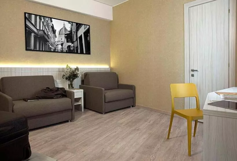 Quarto Triplo Standart, Raffaello