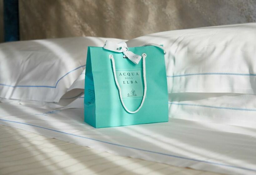 اتاق پرستیژ, Rivoli Boutique
