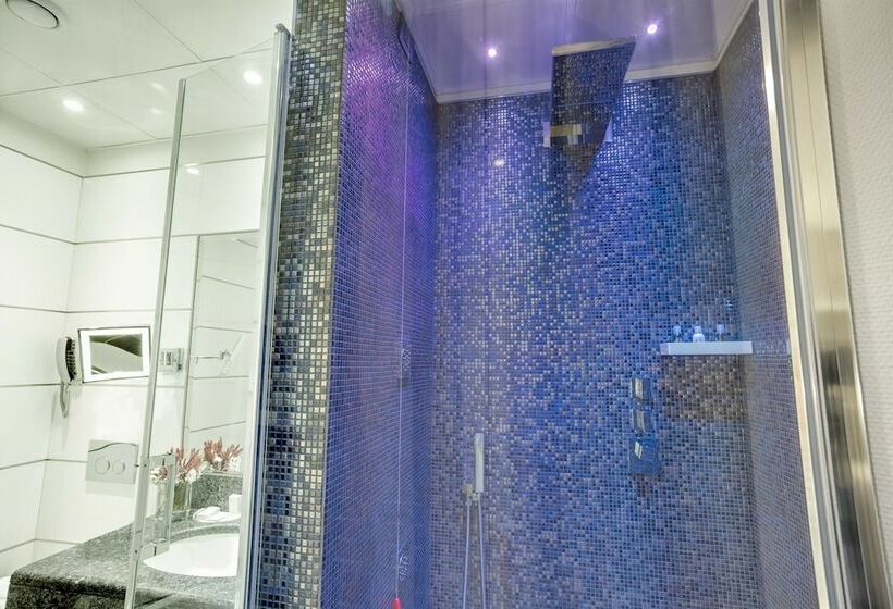 اتاق پرستیژ, Rivoli Boutique