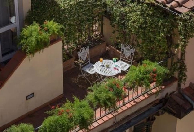 اتاق استاندارد با بالکن, Rivoli Boutique