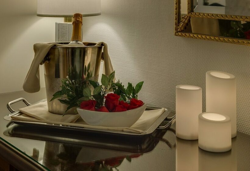 اتاق رمانتیک, Rivoli Boutique