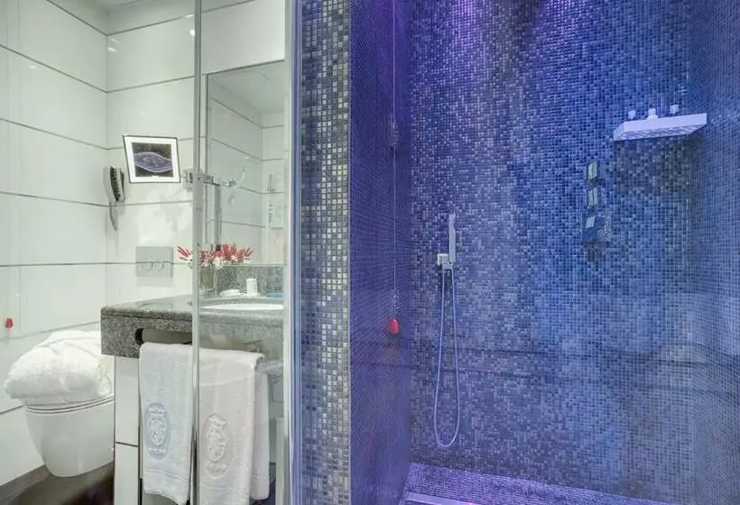 Prestige Triple Room, Rivoli Boutique