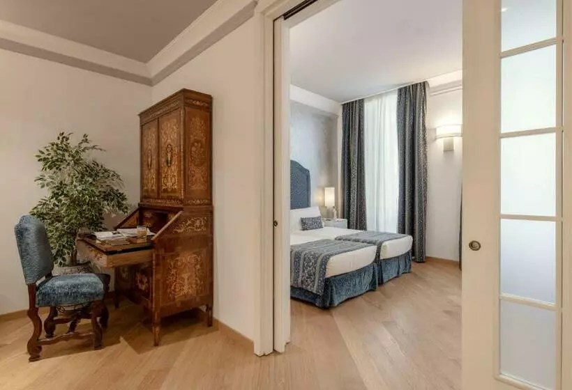 سوییت, Rivoli Boutique