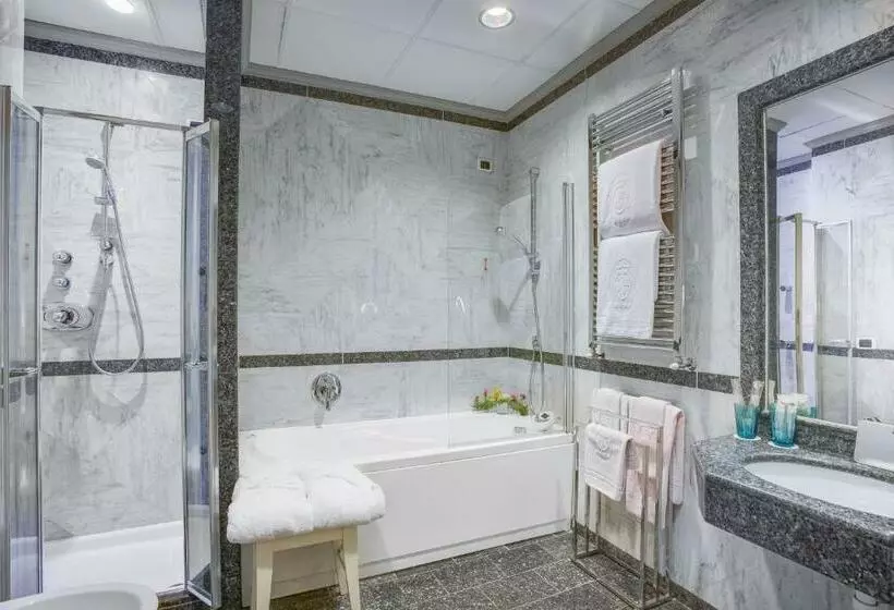سوییت, Rivoli Boutique