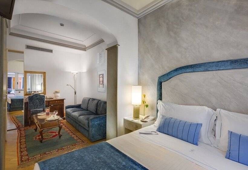 اتاق استاندارد سه تخته با بالکن, Rivoli Boutique