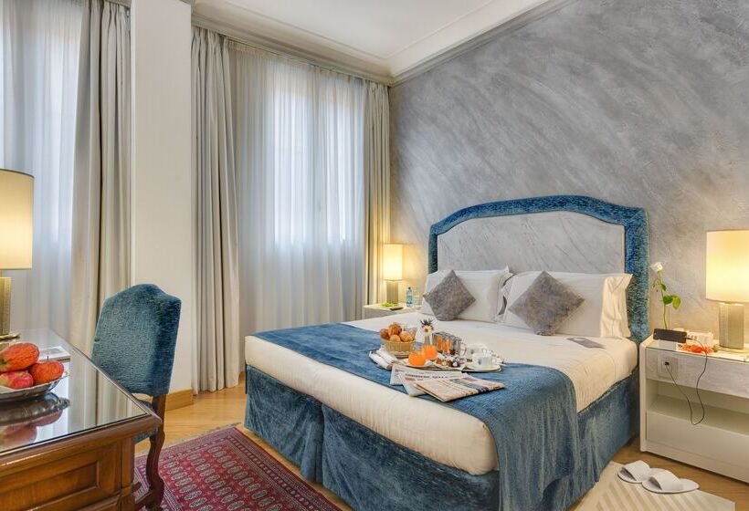 اتاق لوکس خانوادگی, Rivoli Boutique