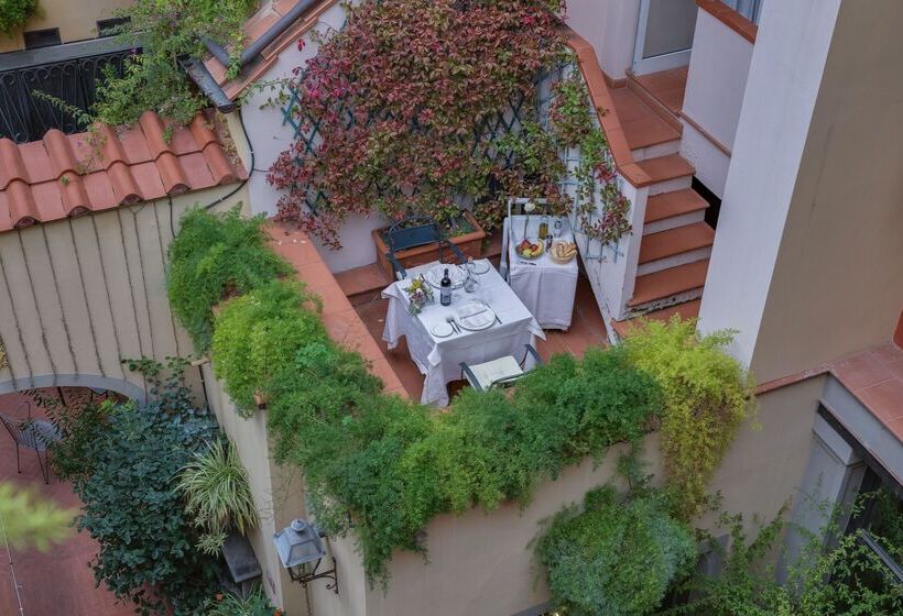 اتاق استاندارد با بالکن, Rivoli Boutique