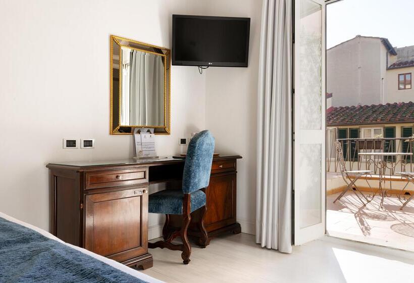 اتاق استاندارد با بالکن, Rivoli Boutique