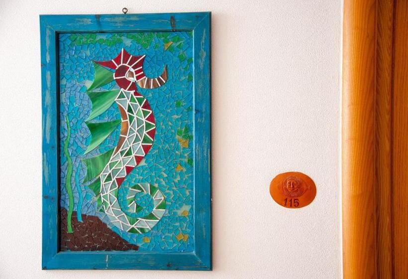 غرفة قياسية رباعية, Terminal   Caroli Hotels