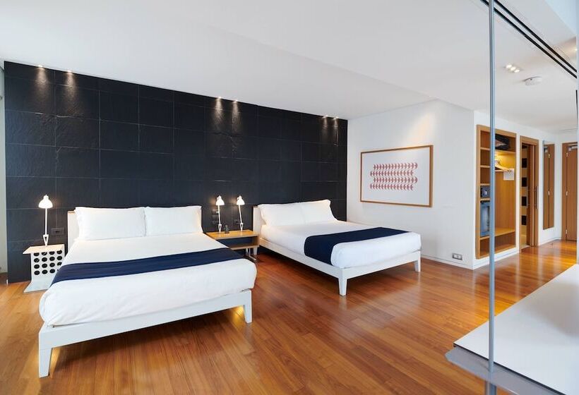 이그제큐티브 룸, The Plaza