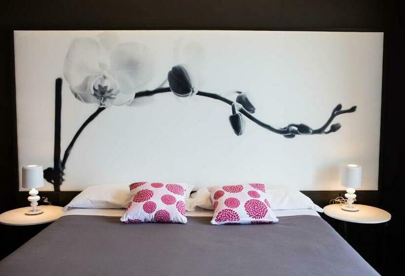 اتاق استاندارد سه نفره, Vittorio