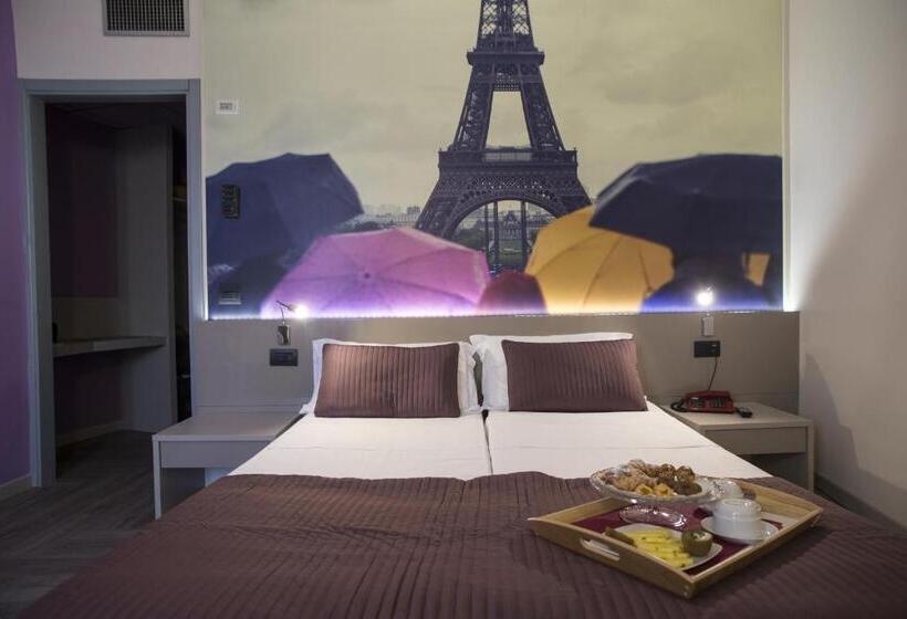 اتاق اکونومی, Vittorio