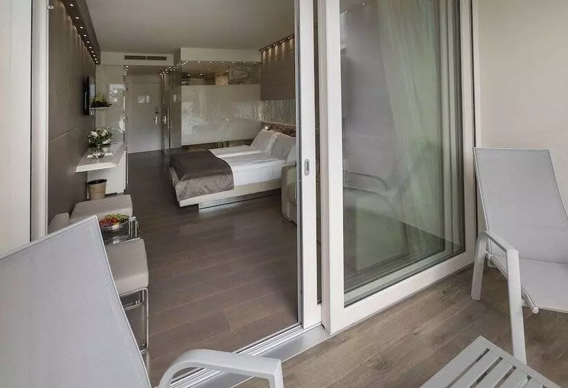 Juniorsviitti Näkymä, Park Hotel Imperial