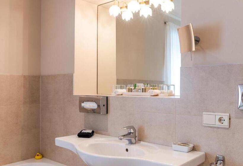 Family Suite, Mignon Meran Park & Spa