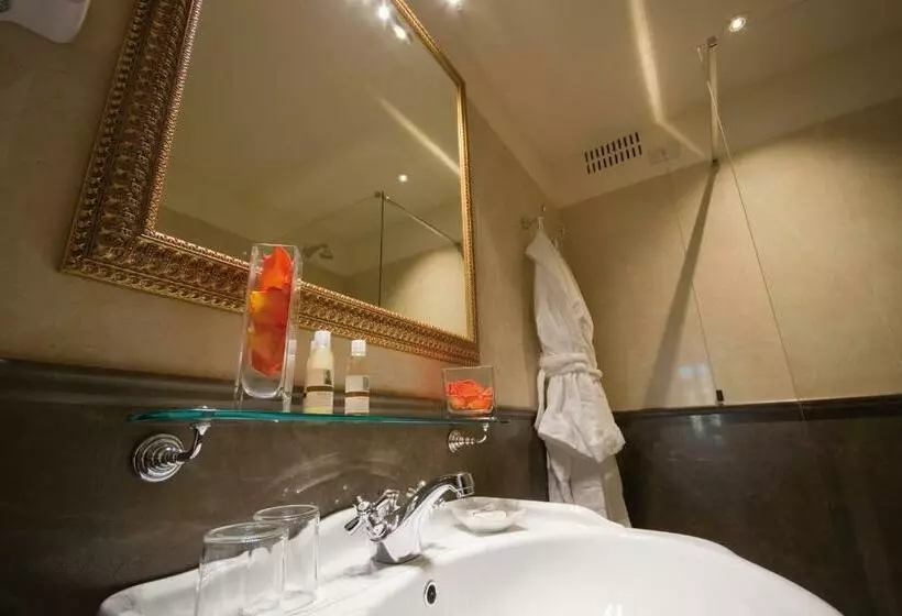 クラシックシングルルーム, Plaza Hotel Lucchesi
