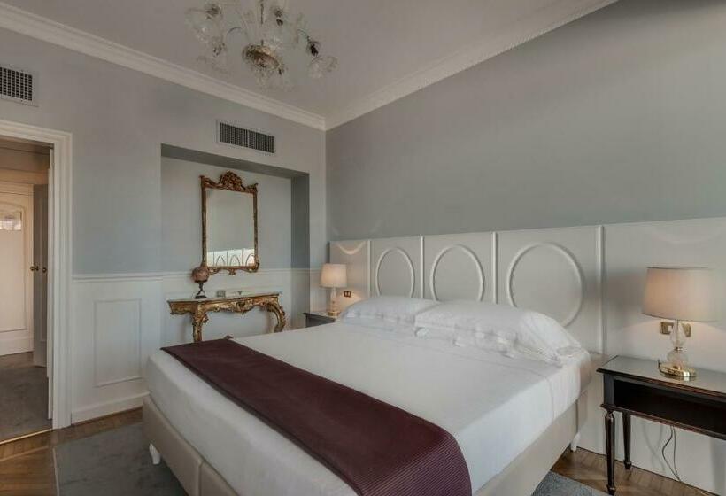 חדר פרמיום, Plaza Hotel Lucchesi