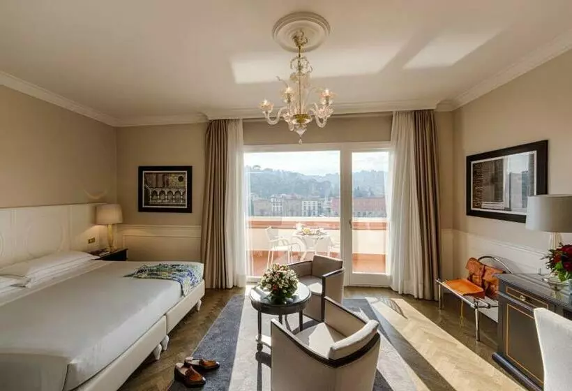 デラックスルーム, Plaza Hotel Lucchesi