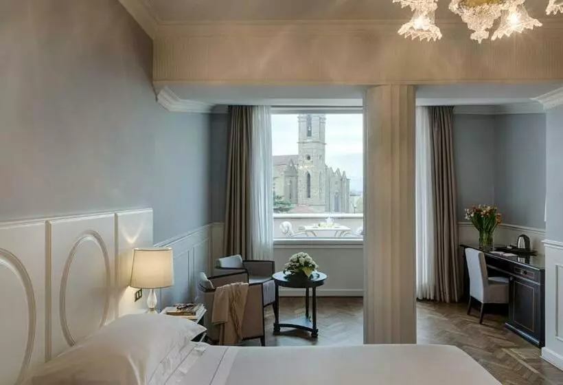 デラックスルーム, Plaza Hotel Lucchesi