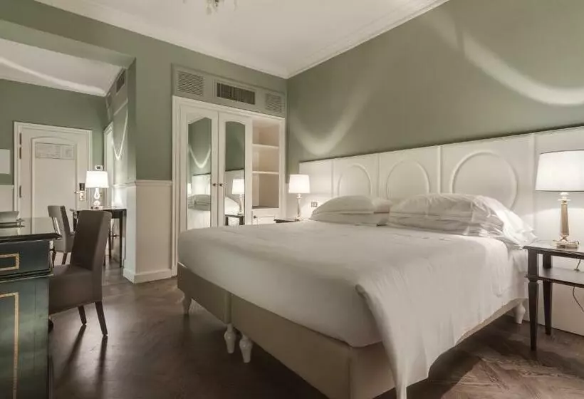プレミアムトリプルルーム, Plaza Hotel Lucchesi