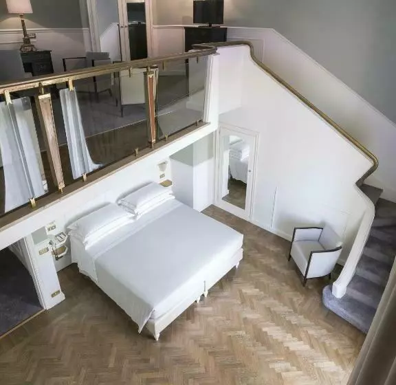 スイート（家族用）, Plaza Hotel Lucchesi