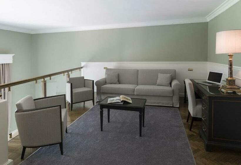 סוויטה משפחתית, Plaza Hotel Lucchesi