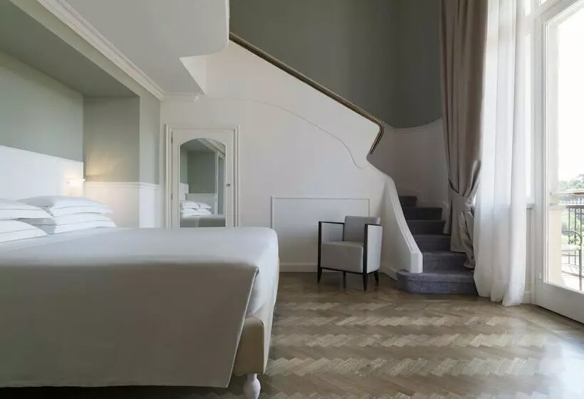 スイート（家族用）, Plaza Hotel Lucchesi