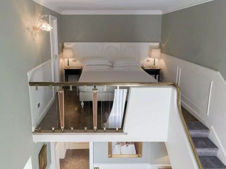 スイート（家族用）, Plaza Hotel Lucchesi