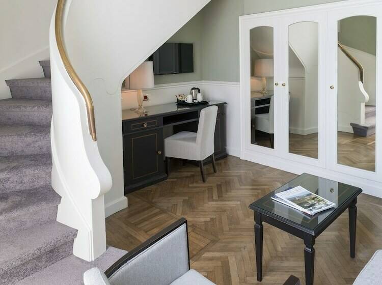 סוויטה משפחתית, Plaza Hotel Lucchesi