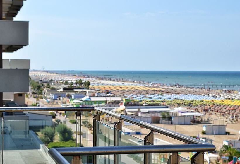 Номер Стандарт Вид на Море, Ascot & Spa