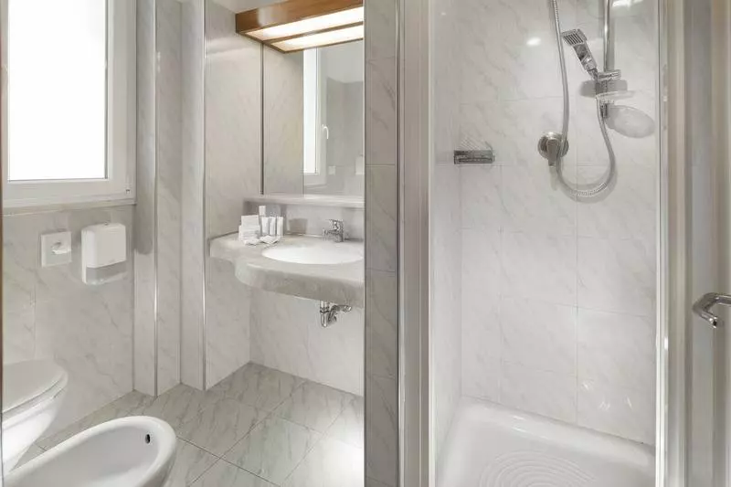 اتاق استاندارد با چشم‌انداز دریا, Ascot & Spa