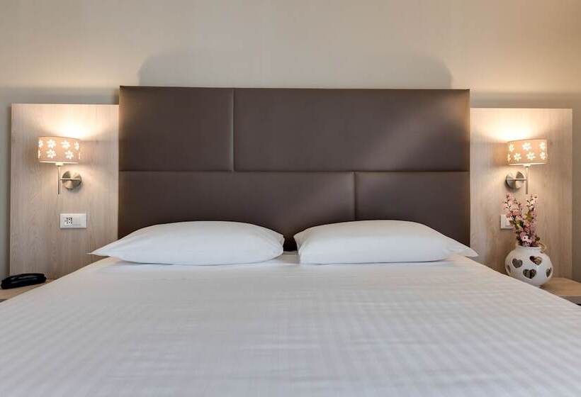 Трехместный Номер Superior, Boston